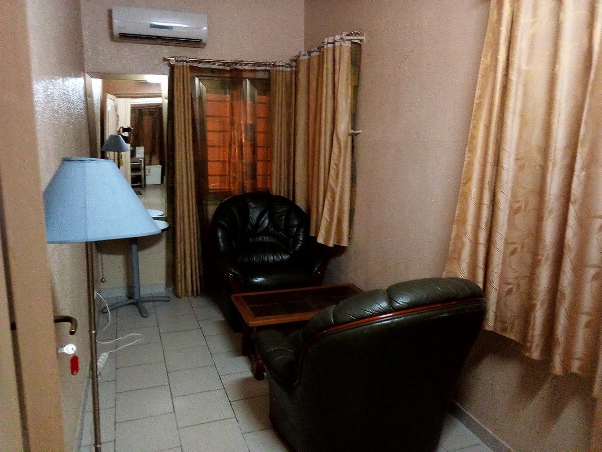 Hotel Saint Thomas Lomé Exterior photo