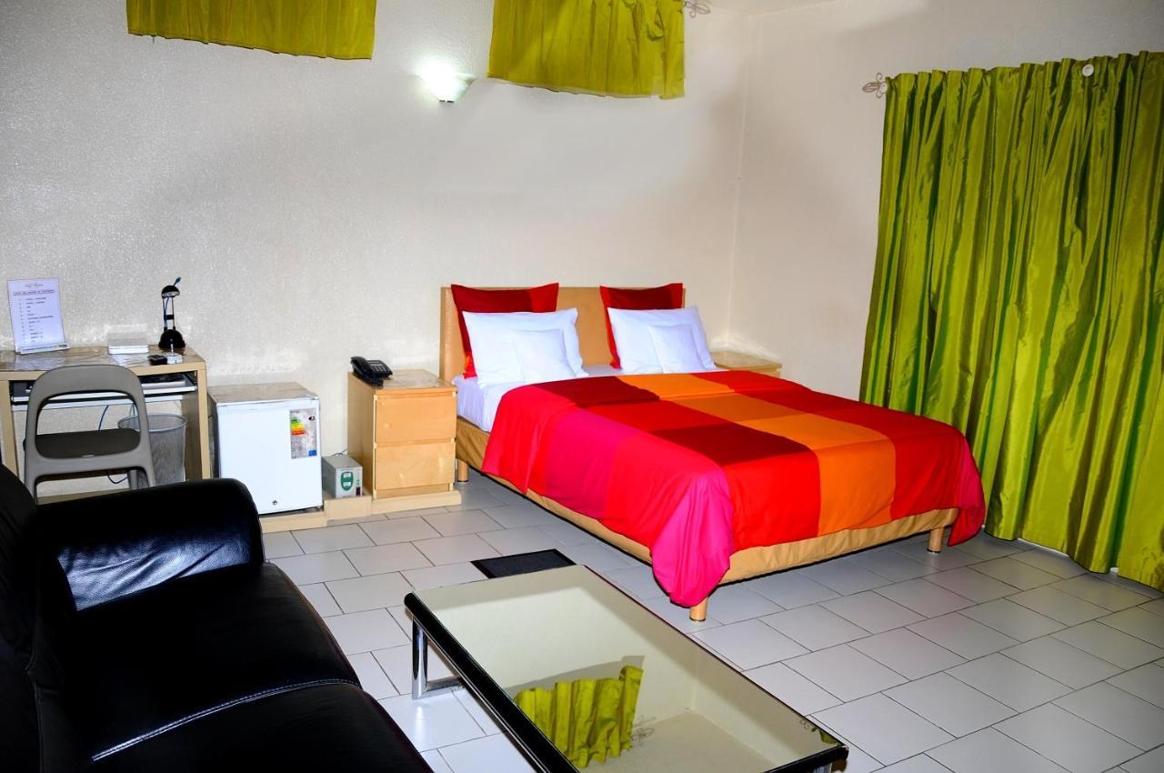 Hotel Saint Thomas Lomé Exterior photo